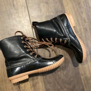 STEVE MADDEN duck boots